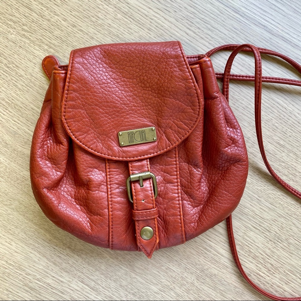 RIP CURL vegan leather crossbody bag